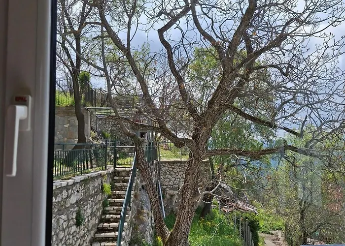 4br Trekkers Retreat In Grevena Casa de Férias *