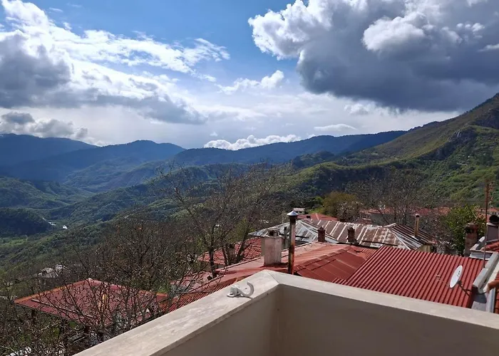 4br Trekkers Retreat In Grevena Casa de Férias