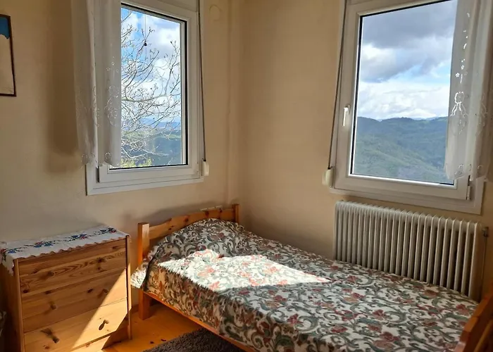 4br Trekkers Retreat In Grevena * Spilaio